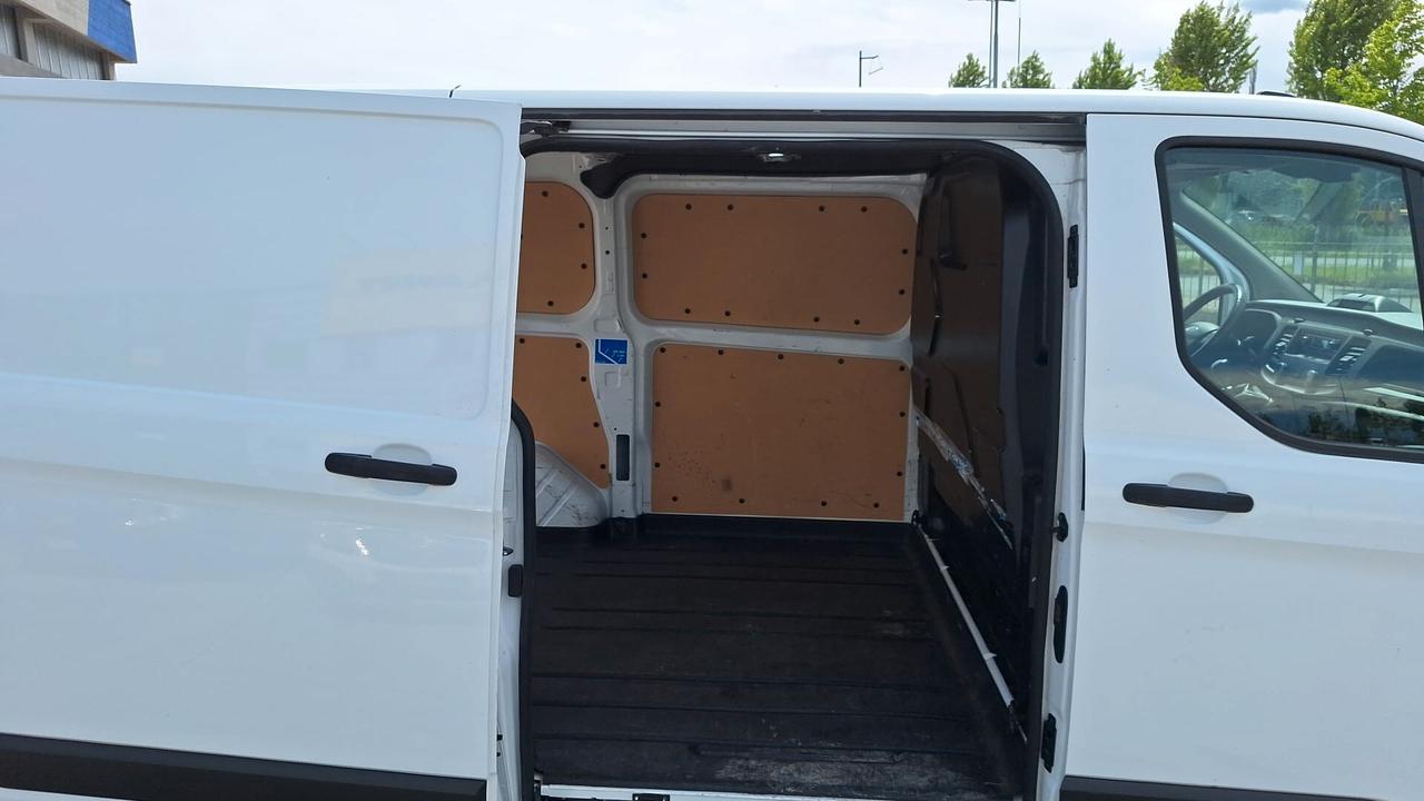 Ford Transit Custom CUSTOM 300 L1 H1 ECOBLUE TREND 130CV soli 54.000km