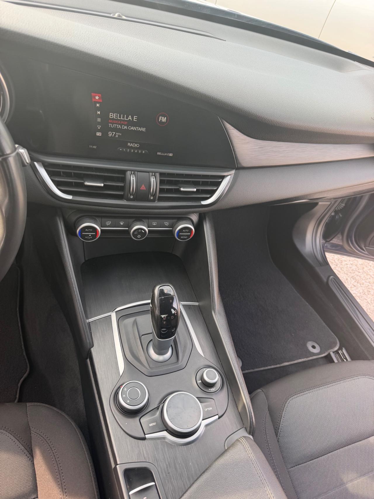 Alfa Romeo Giulia 2.2 Turbodiesel 150 CV Super