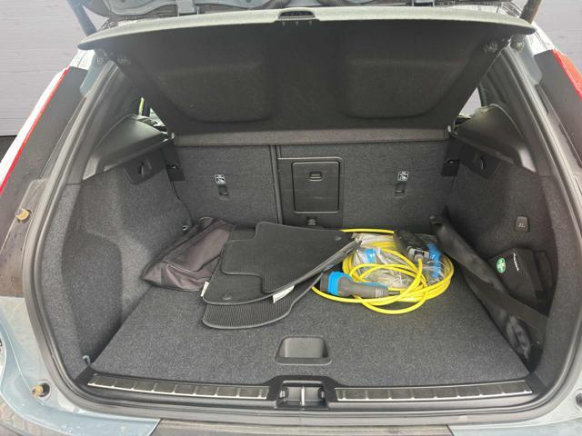 VOLVO XC40 T5 Recharge Plug-in Hybrid R-design
