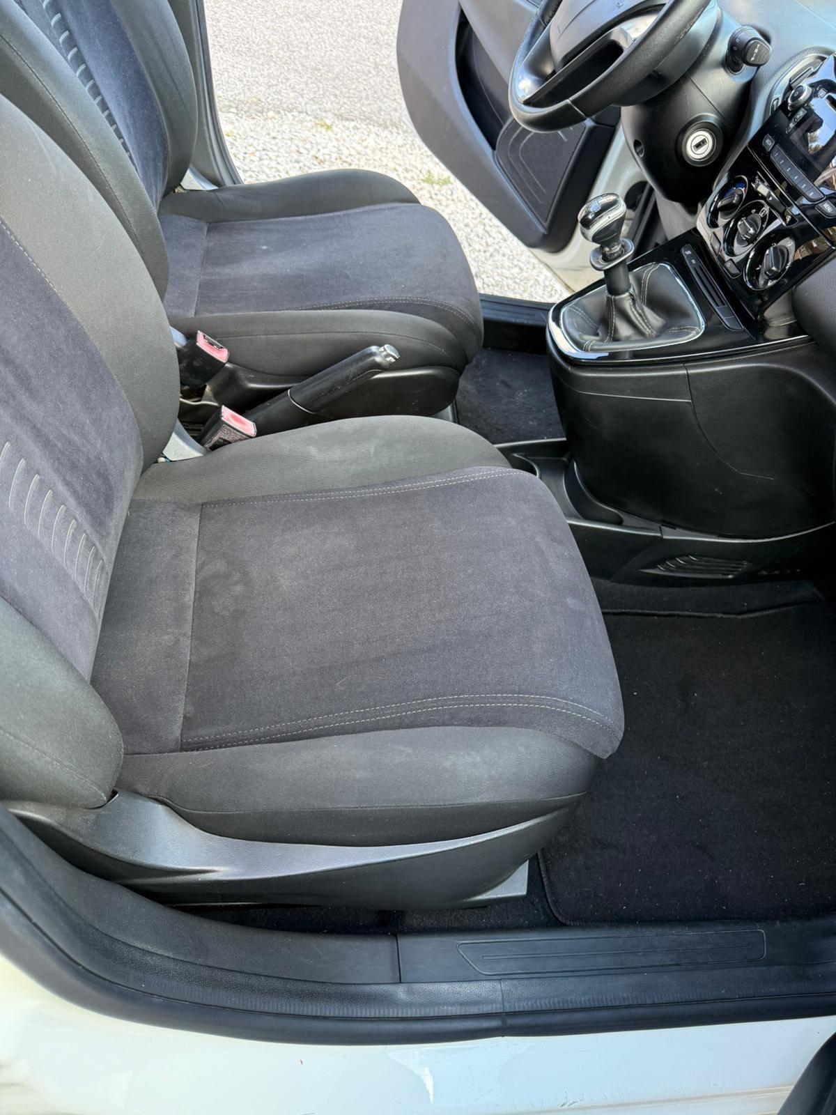 Lancia Ypsilon 0.9 TwinAir 85 CV 5 porte S&S Silver