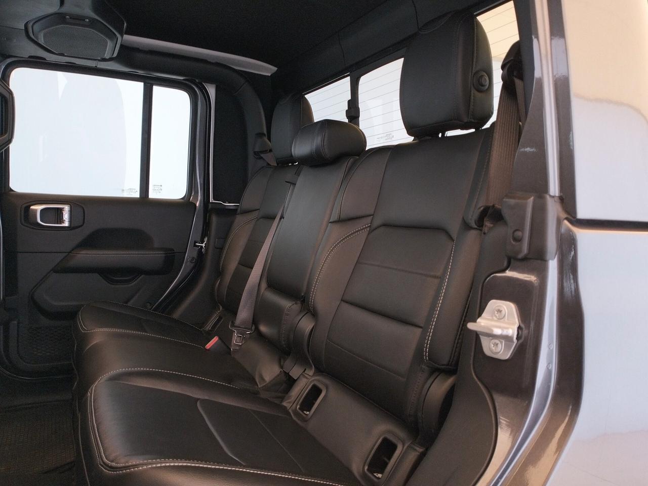 Jeep Gladiator 3.0 Diesel V6 Overland - IVA ESCLUSA