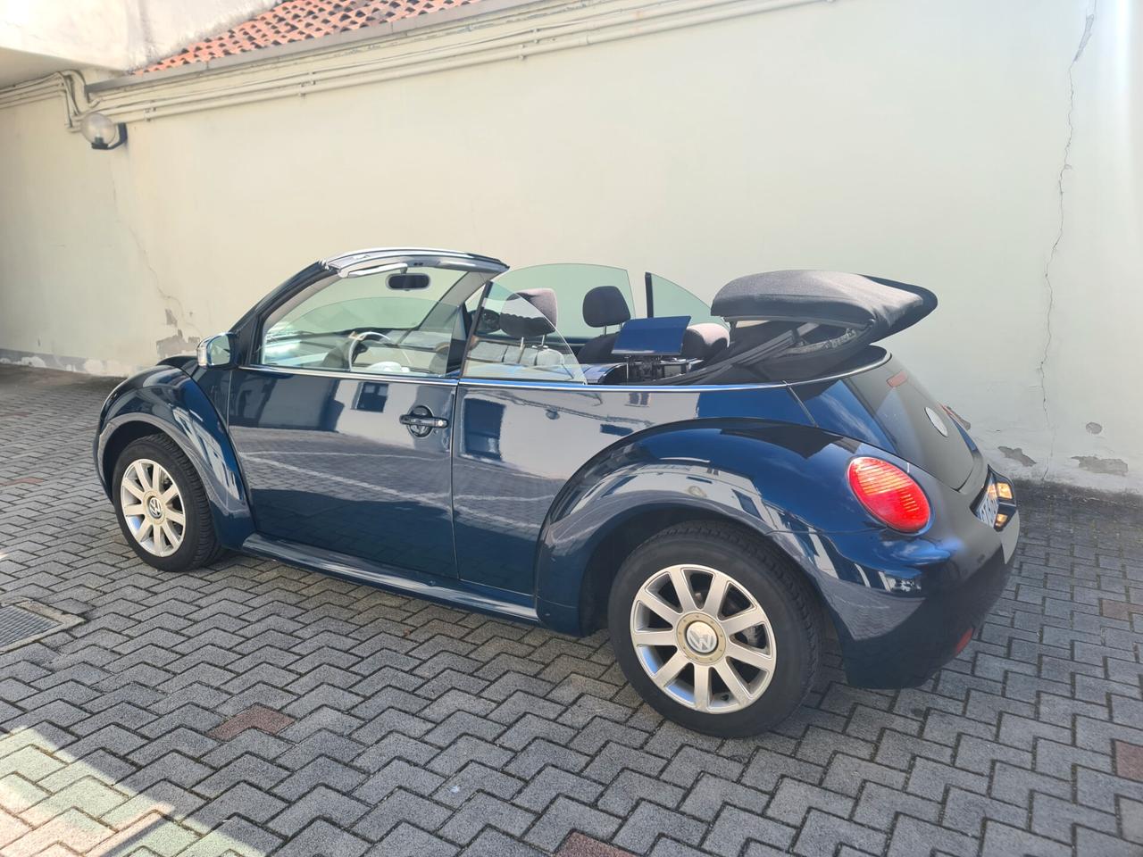 Volkswagen New Beetle 1.9 TDI 101CV Cabrio
