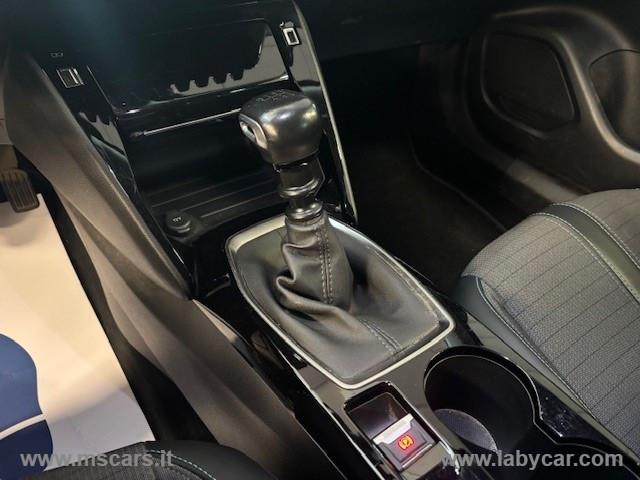 PEUGEOT 2008 PureTech 100 S&S Allure Navi Pack