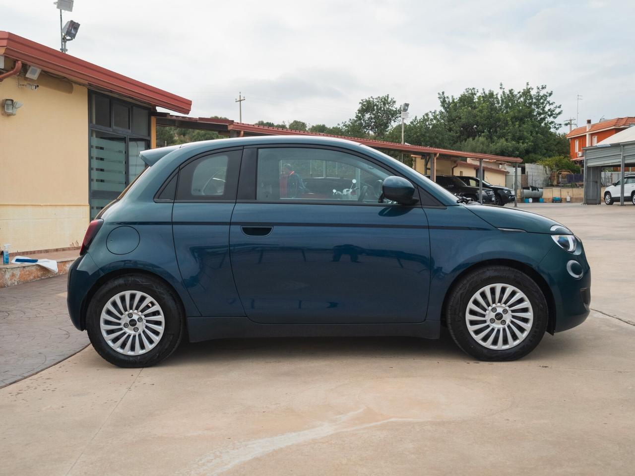 Fiat 500 La Prima 3 1 42 kWh