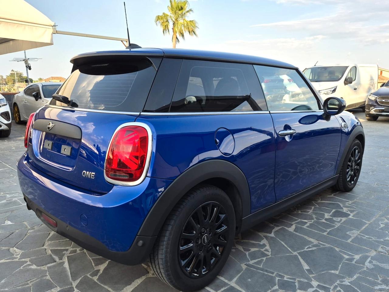 Mini 1.5 One 75 CV Baker Street