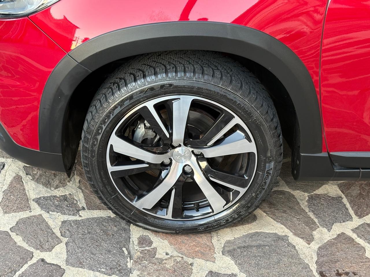 Peugeot 2008 BlueHDi 120 EAT6 Allure FULL/LED/NAV