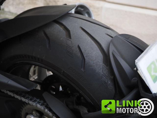 DUCATI Diavel Red Carbon