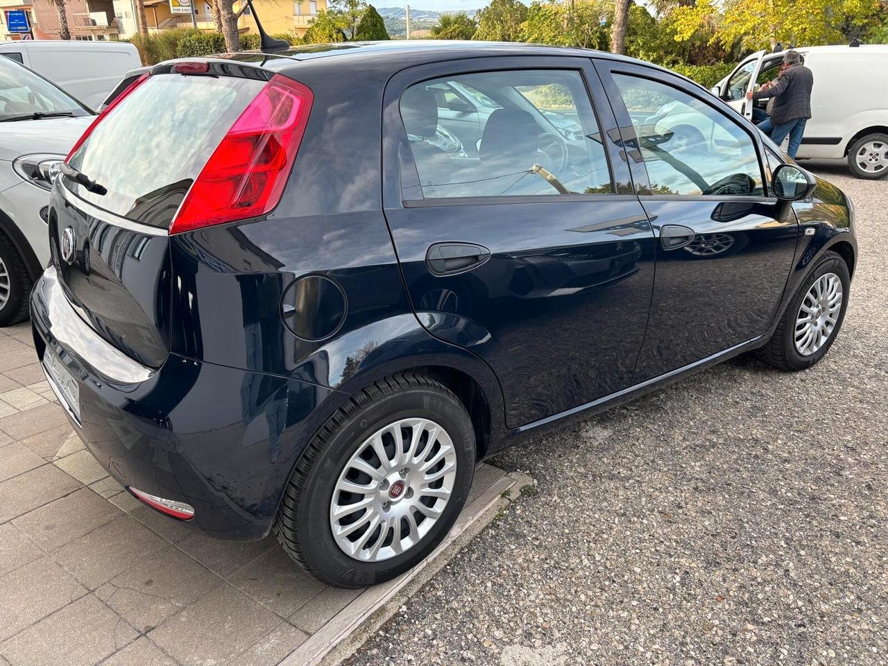 Fiat Punto 1.3 MJT II S&S 95 CV 5 porte Street