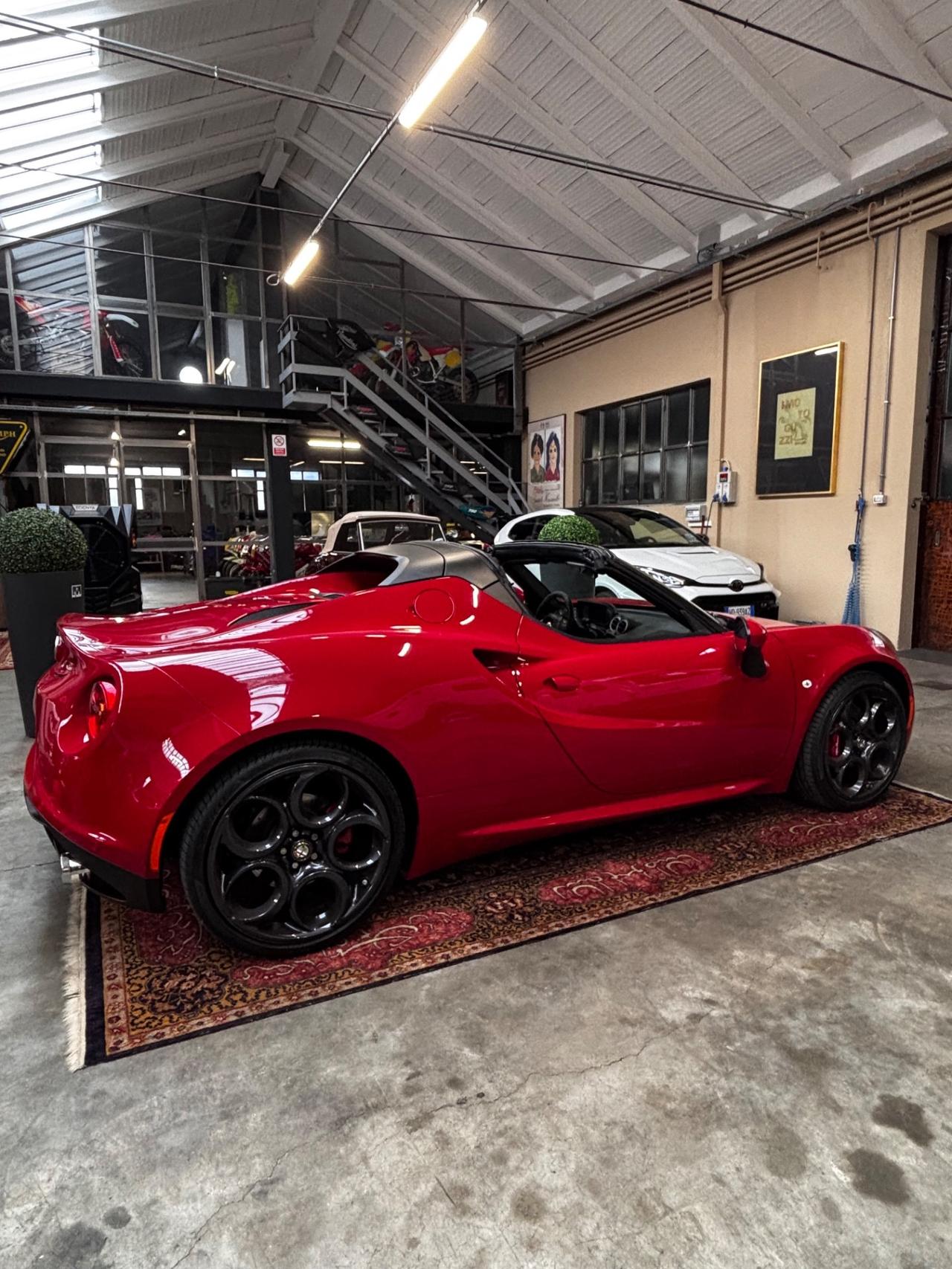 Alfa Romeo 4C 1750 TBi Spider