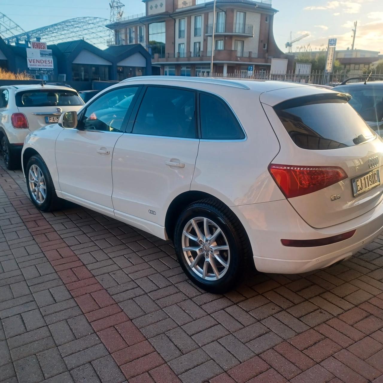 PERFETTA AUDI Q5 2.0 TDI 4X4 EURO 5