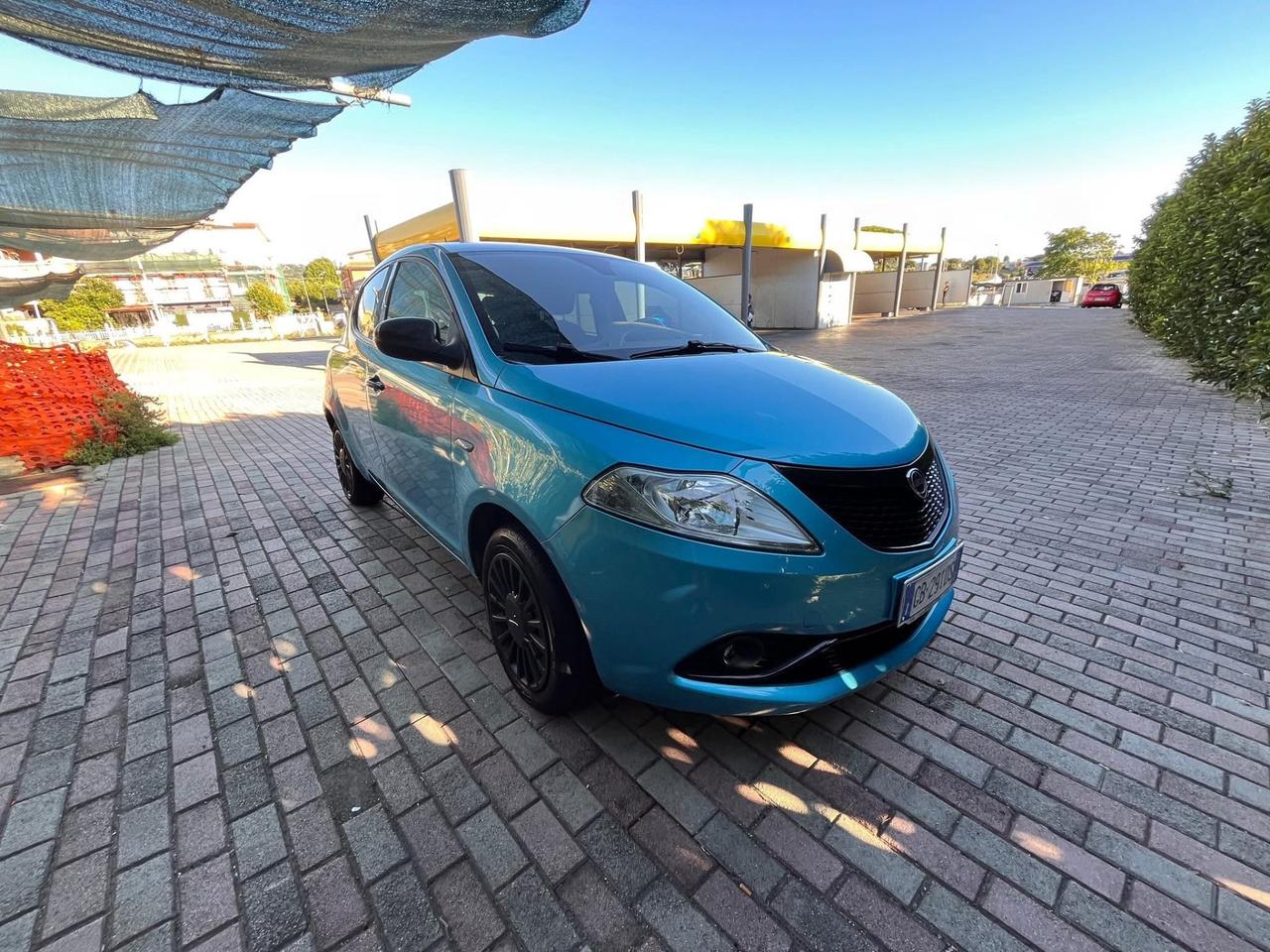 Lancia Ypsilon 1.0 FireFly 5 porte S&S Hybrid Maryne