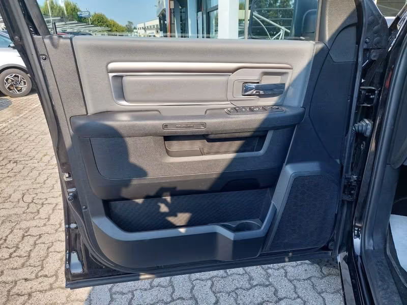 Dodge RAM 1500 CLASSIC 5.7 V8 GPL AT8 - iva esclusa