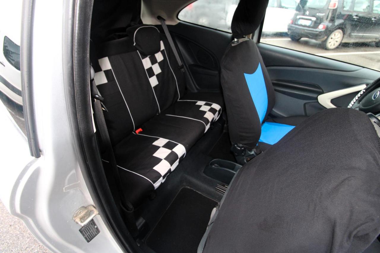 Ford Ka/Ka+ 1.2 8V 69CV INDIVIDUAL BLACK & WHITE