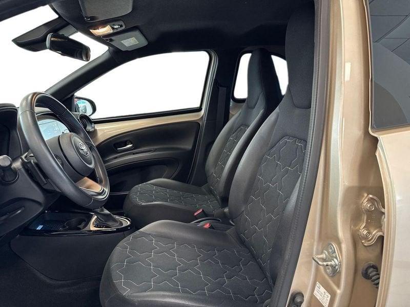 Toyota Aygo X 1.0B (72 CV) Lounge S-CVT