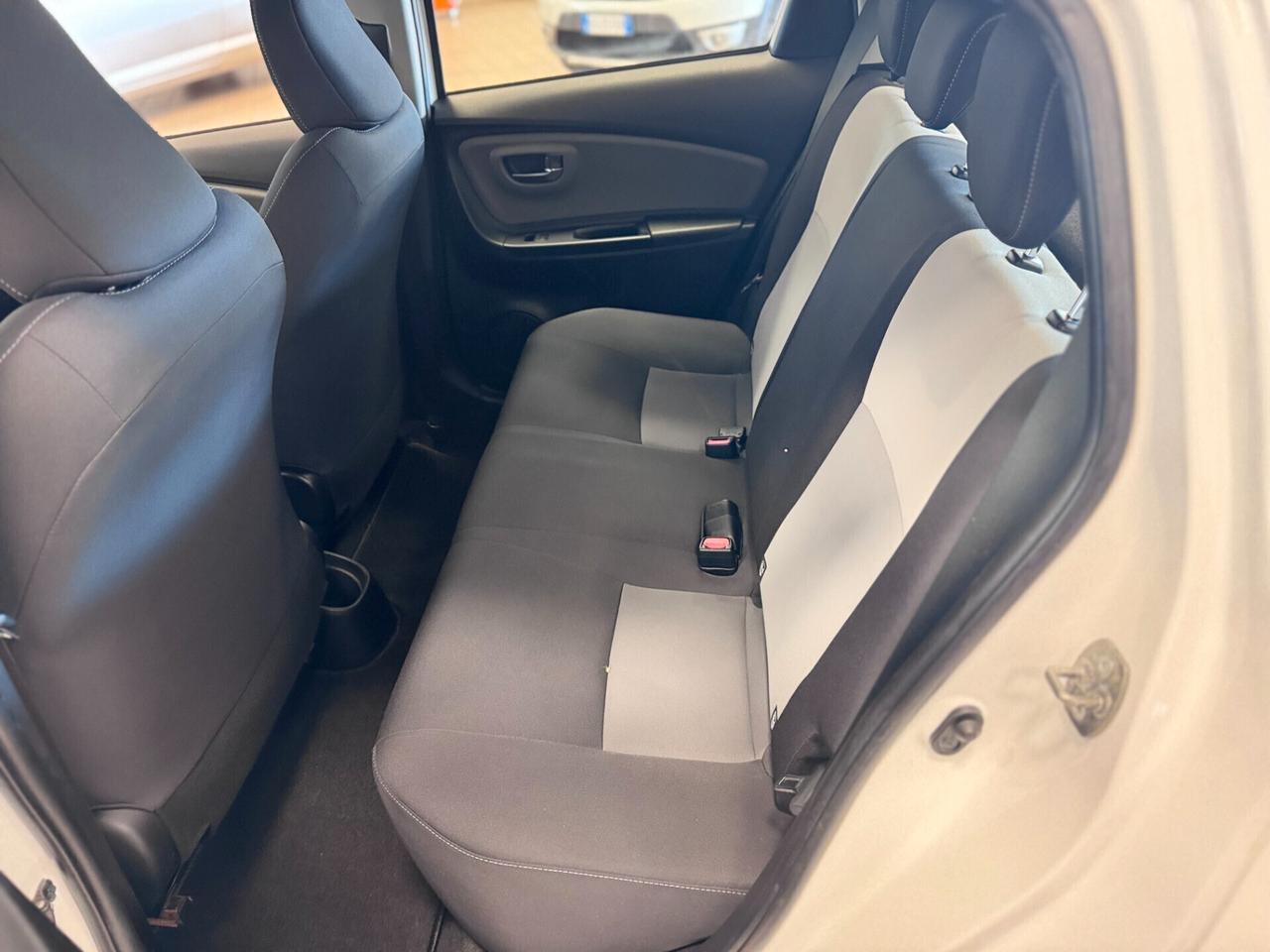 Toyota Yaris 1.0 5 porte Active