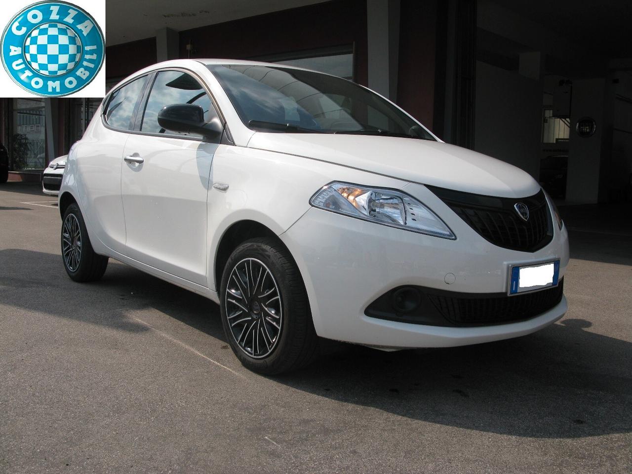 Lancia Ypsilon 1.0 FireFly 5 porte S&S Hybrid Gold