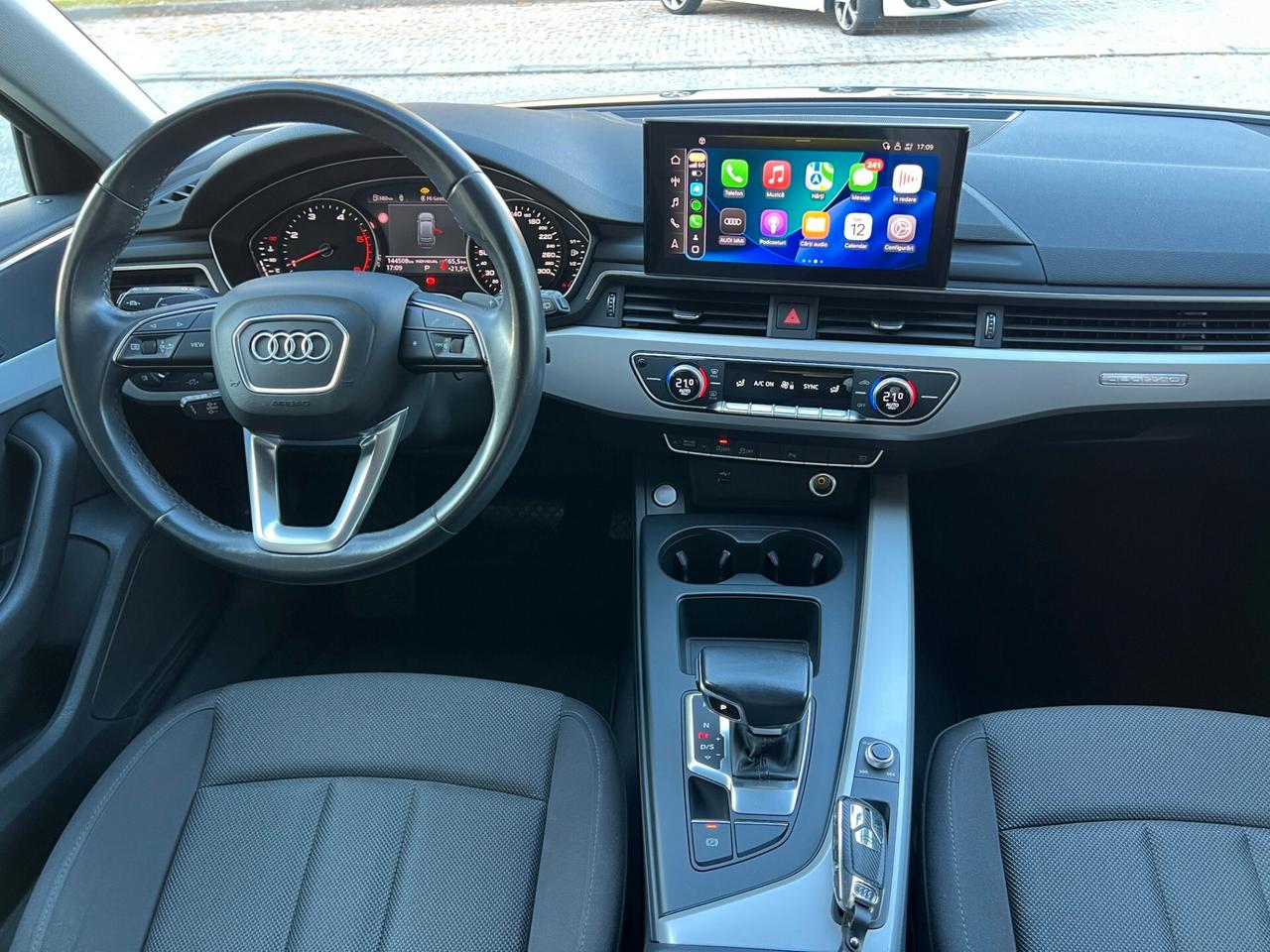 Audi A4 Avant 40 TDI quattro S tronic Business