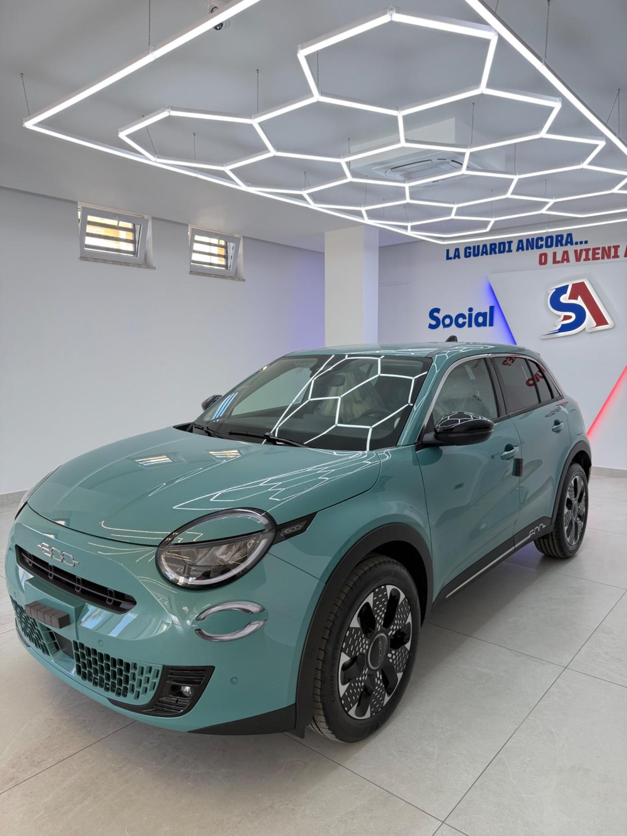 Fiat 600 Hybrid 110 CV DCT MHEV La Prima