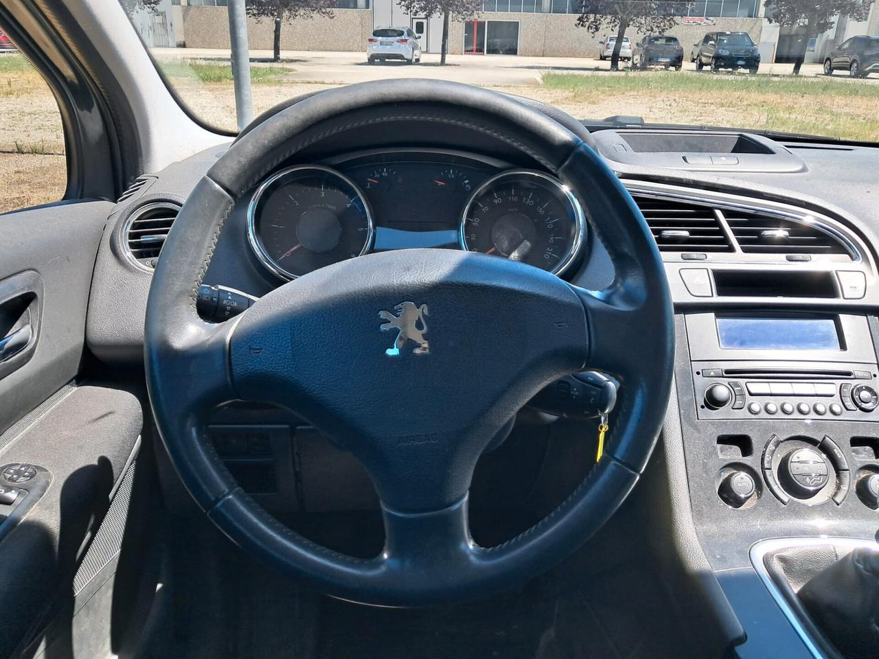 Peugeot 5008 1.6 HDi 112CV Business