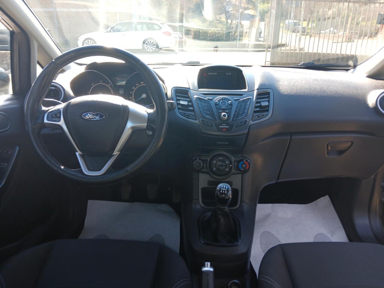 Ford Fiesta 1.5 TDCi 75CV 5 porte Business