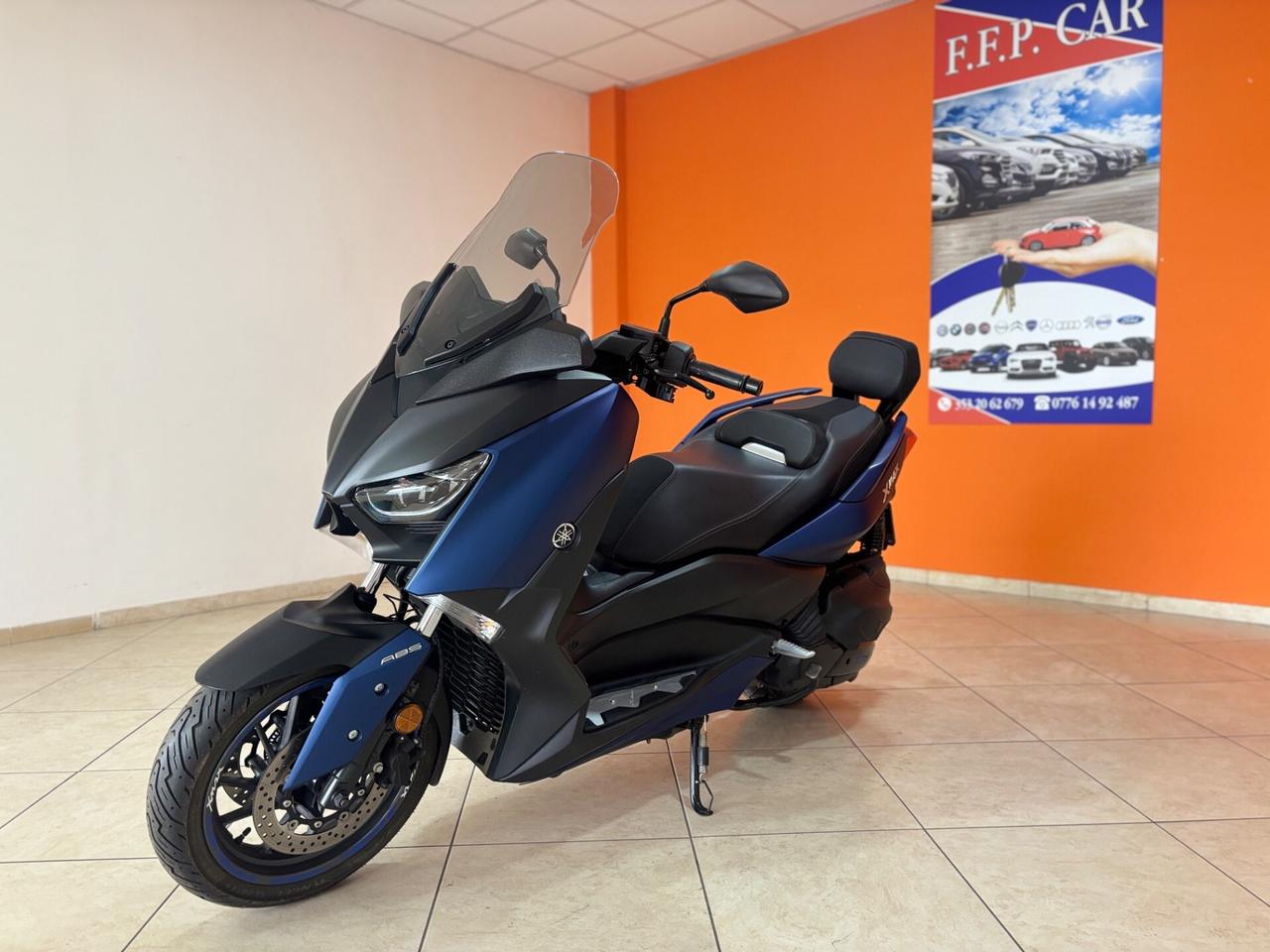 Yamaha X-Max 400 adenture