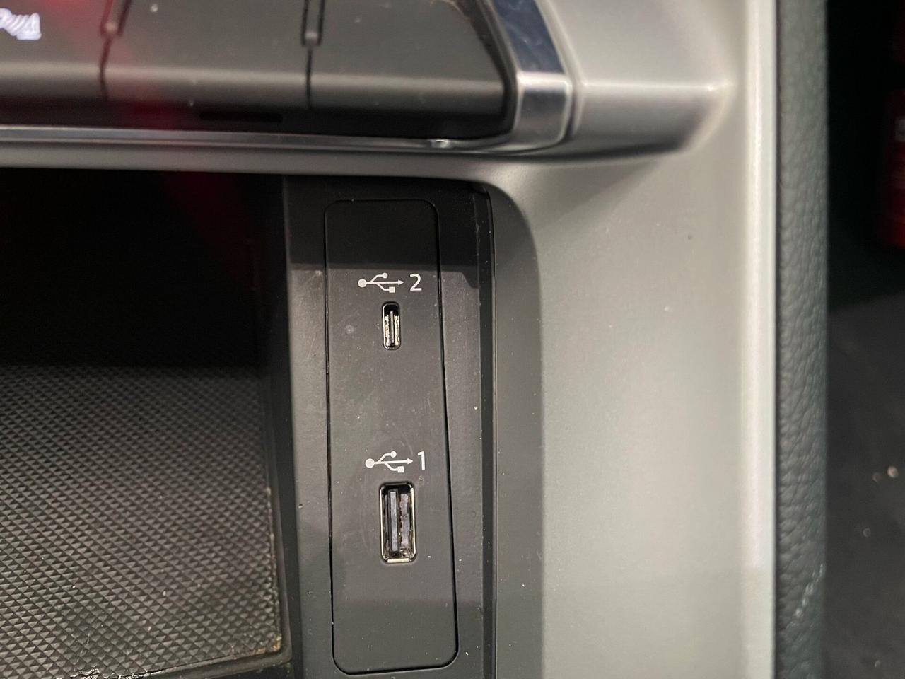 AUDI Q3 SPTB 35TDI 150cv S-TRONIC S-LINE