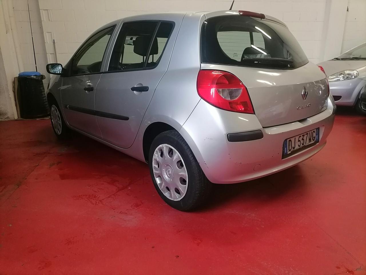 Renault Clio 1.2 16V 65CV 5 porte