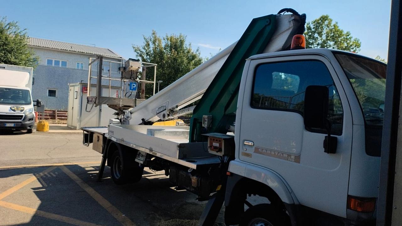Nissan Cabstar 110 cv piattaforma aerea