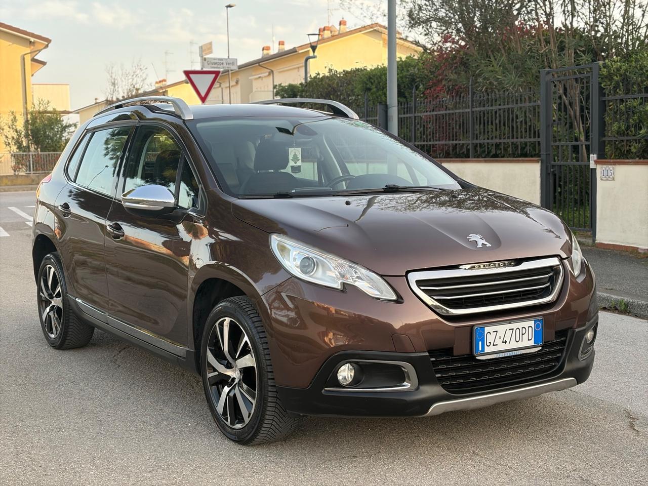 Peugeot 2008 serie 1.6 e-HDi 92 CV StopeStart Urban Cross Euro5B