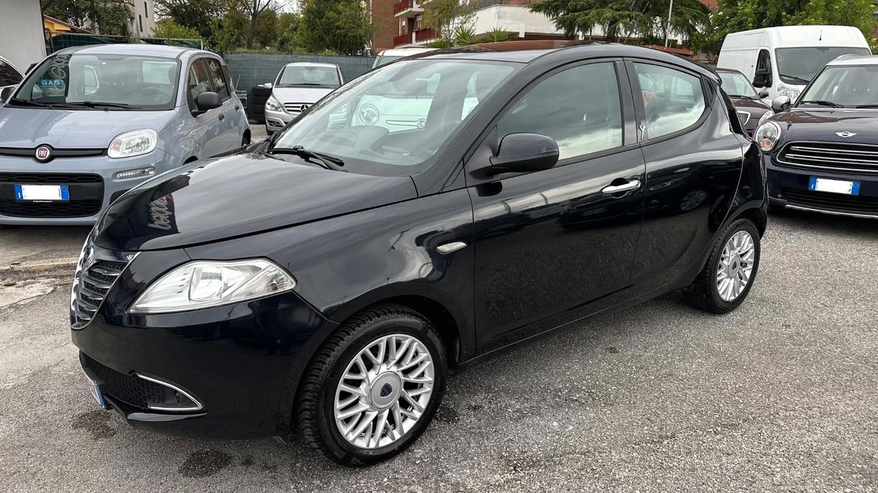 Lancia Ypsilon 1.2 69 CV 5 porte GPL Ecochic Gold