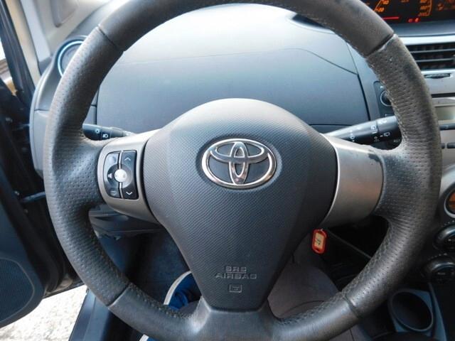 Toyota Yaris 1.4 D-4D DPF 5 p Sol