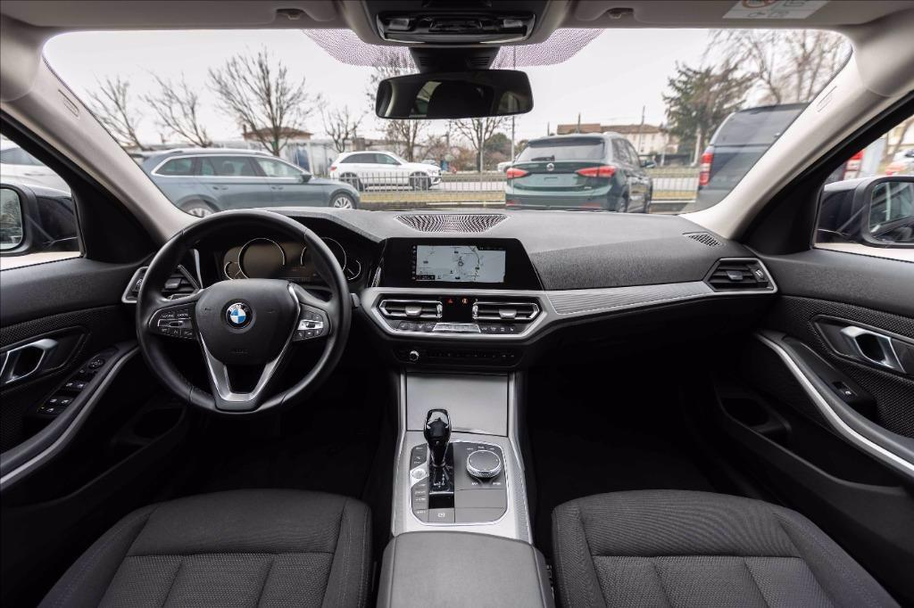 BMW 318d Touring Business Advantage auto del 2020