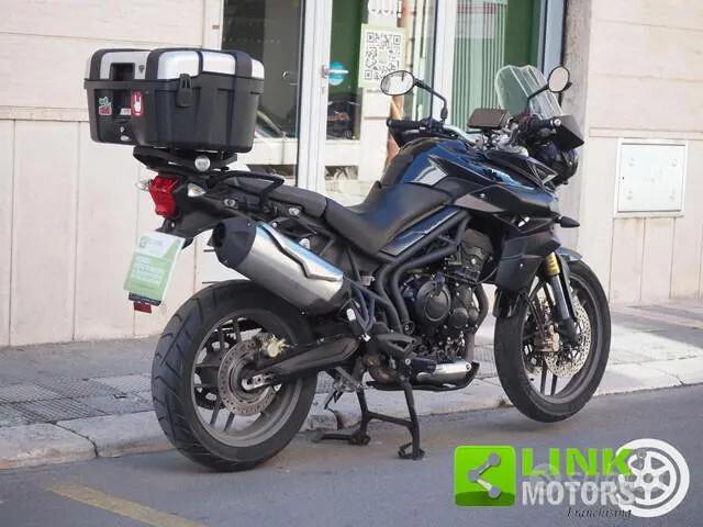 TRIUMPH Tiger 800 ABS