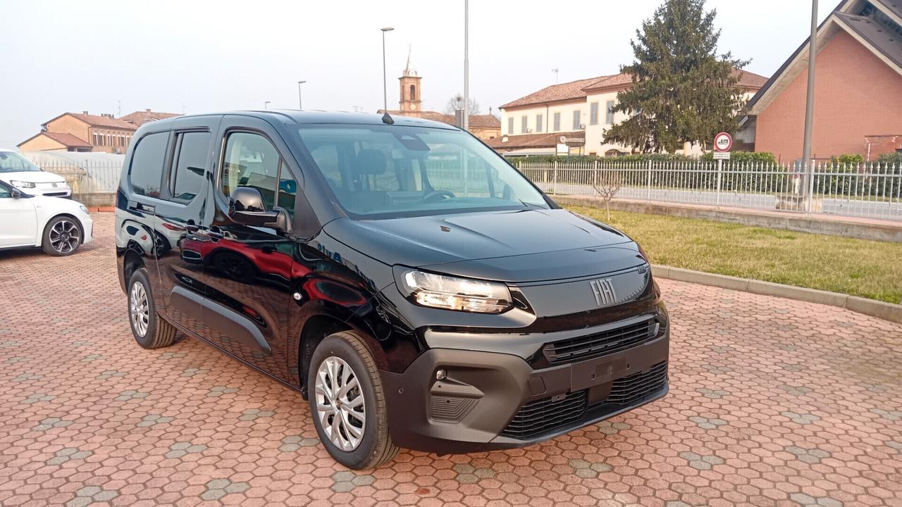 Fiat Doblo Doblò Maxi 1.5 BlueHdi 130 CV AT8 PL MAXI 7 POSTI *SENZA VINCOLO DI FINANZIAMENTO*