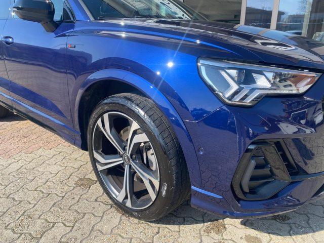 AUDI Q3 SPB 40 TDI quattro Black line TETTO PANORAMA APRI