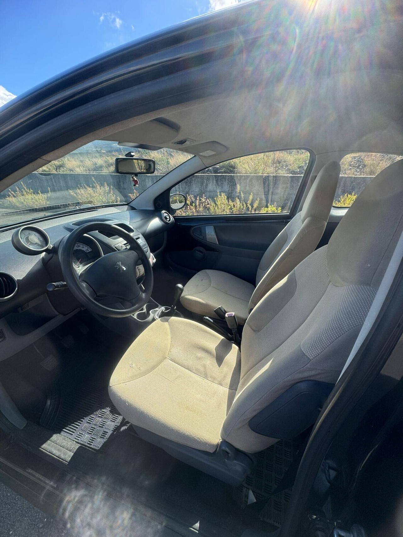 Peugeot 107 1.4 HDi 3p. Sweet Years