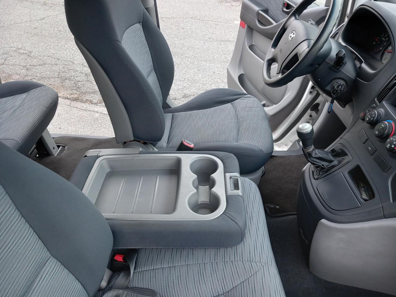 Hyundai H-1 2.5 CRDi Van 6 p.ti Style