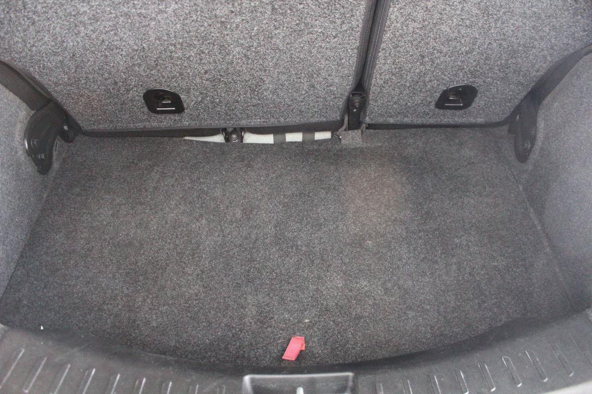 LANCIA - Ypsilon - 1.2 69 CV 5p. Silver