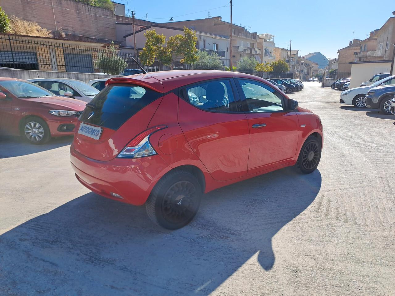 Lancia Ypsilon 1.2 69 CV 5 porte GPL Ecochic Gold