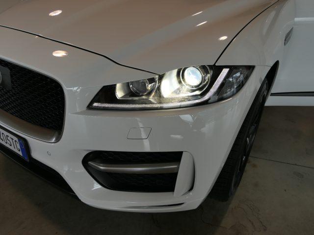 JAGUAR F-Pace 3.0 D V6 300 CV AWD aut. R-Sport