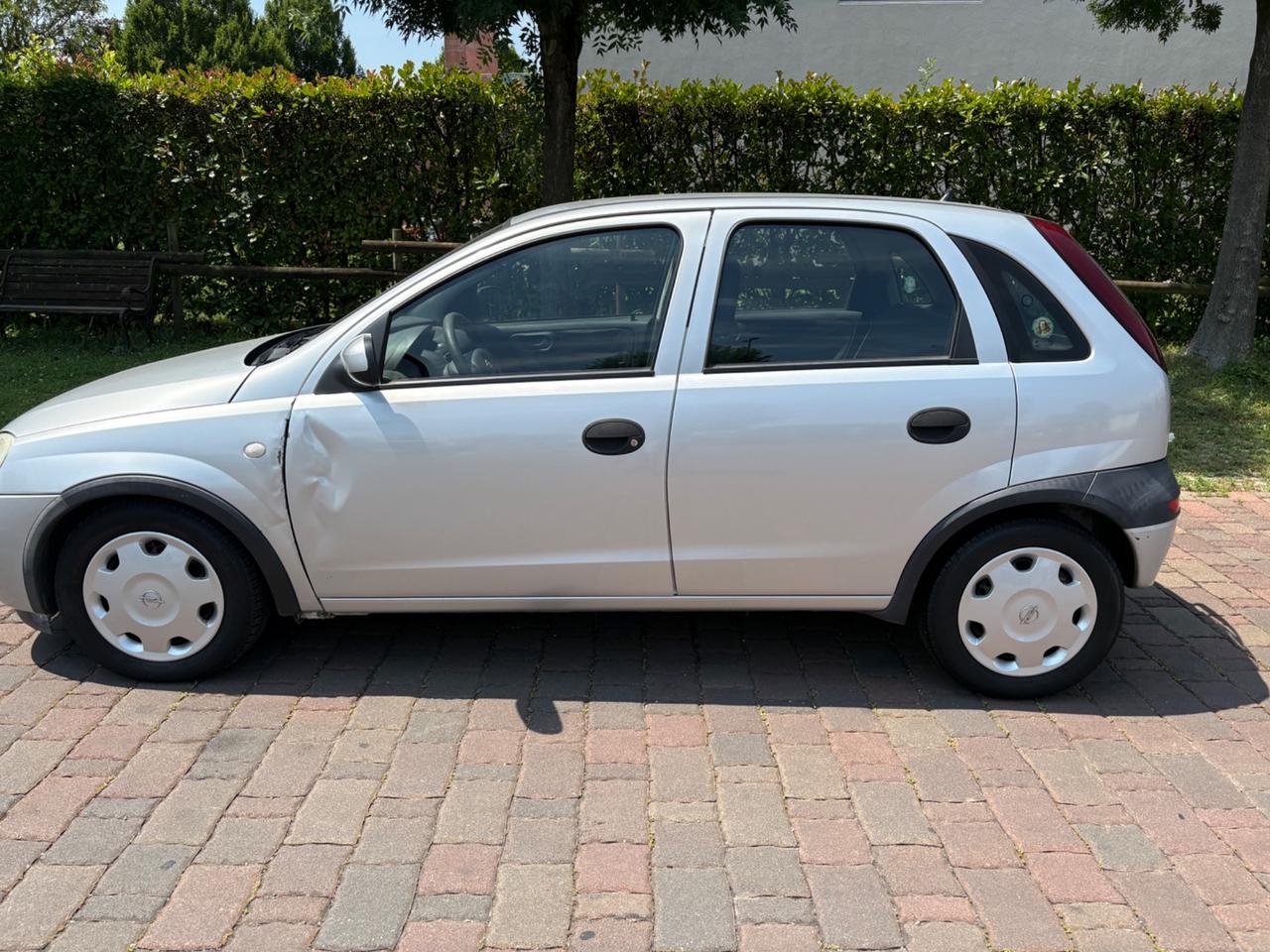 Opel Corsa 1.7 16V DI cat 5 porte