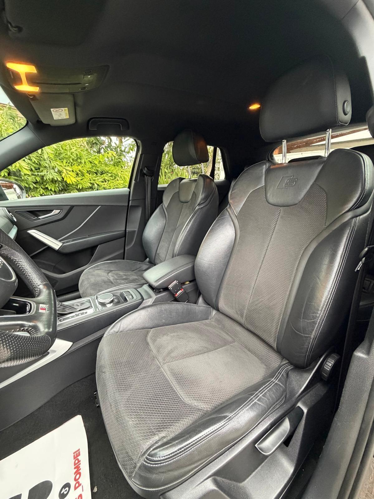 Audi Q2 35 TDI quattro S tronic Identity Black