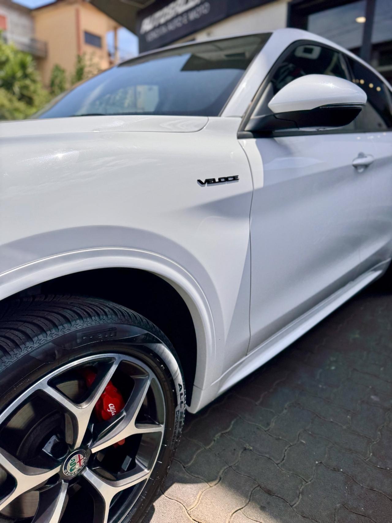 Alfa Romeo Stelvio 2.2 Turbodiesel 210 CV AT8 Q4 Super