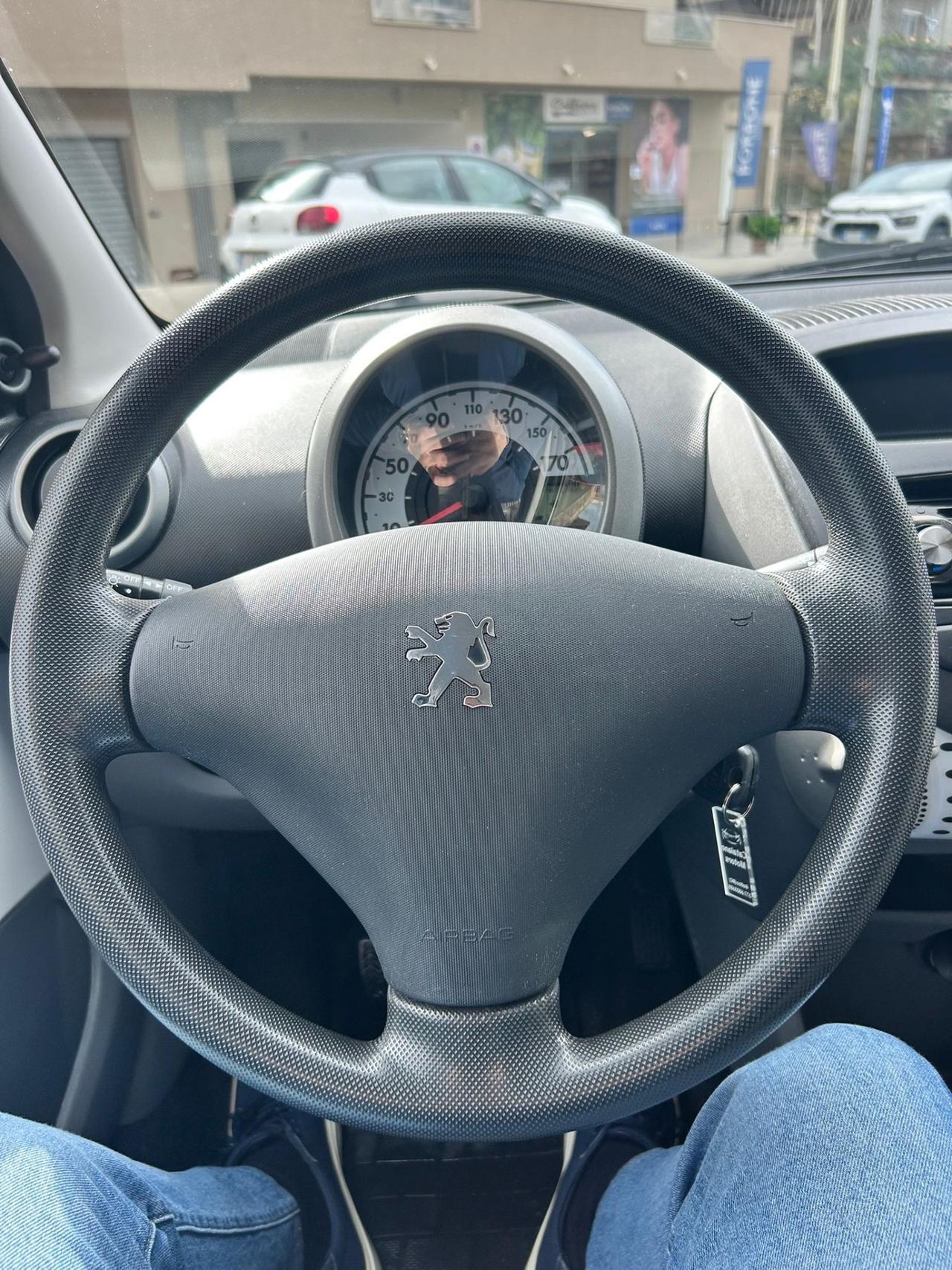 Peugeot 107 1.0 68CV 5p. Desir