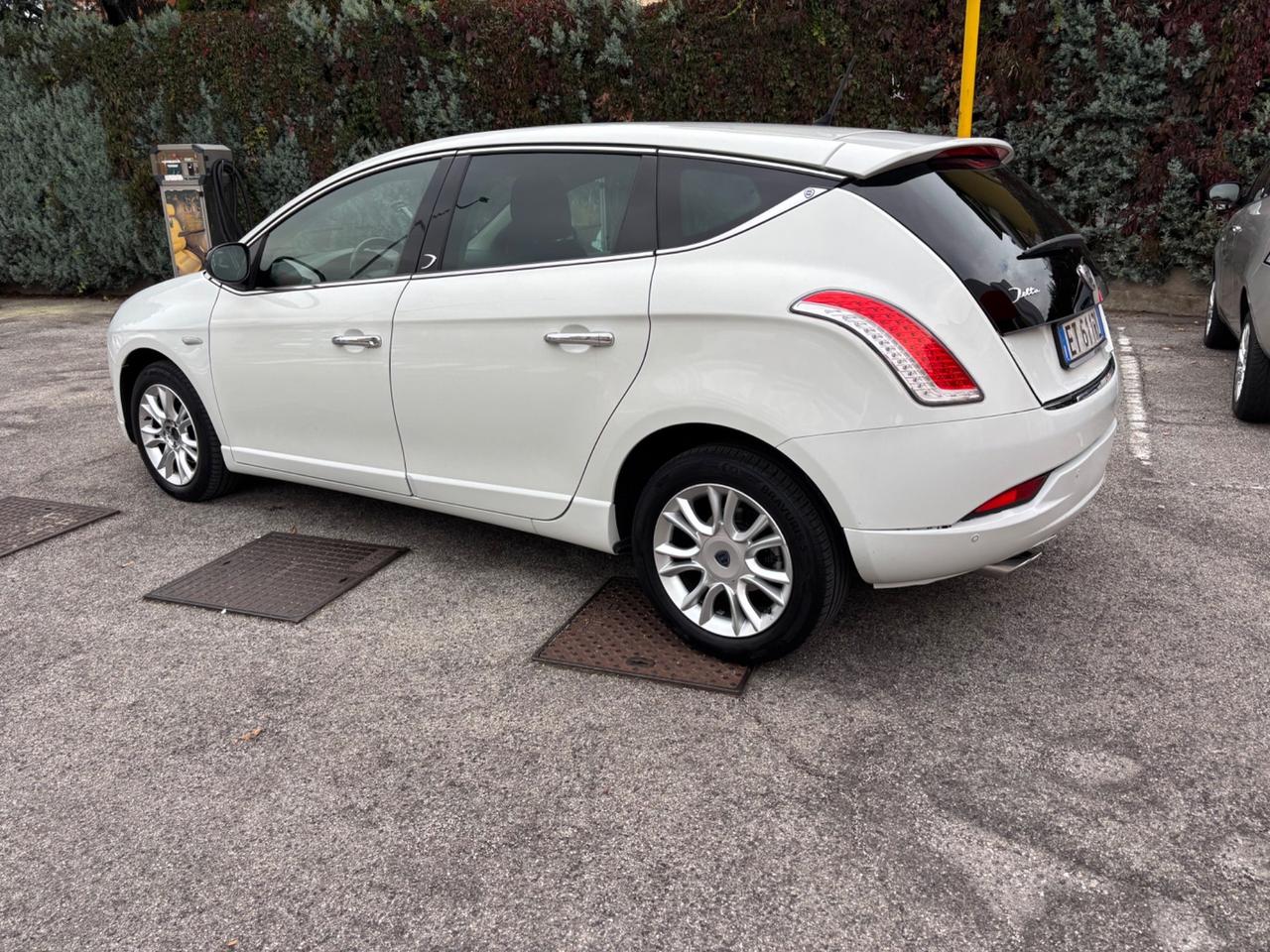 Lancia Delta 1.6 MJT DPF 105 CV Gold