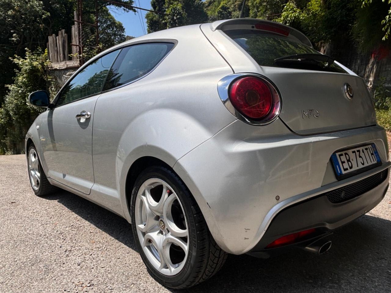 Alfa Romeo MiTo 1.3 JTDm 16V 90 CV Distinctive Sport Pack