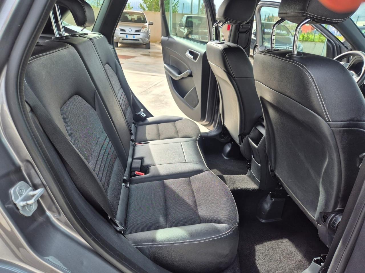 Mercedes-benz B 180 d Automatic Premium