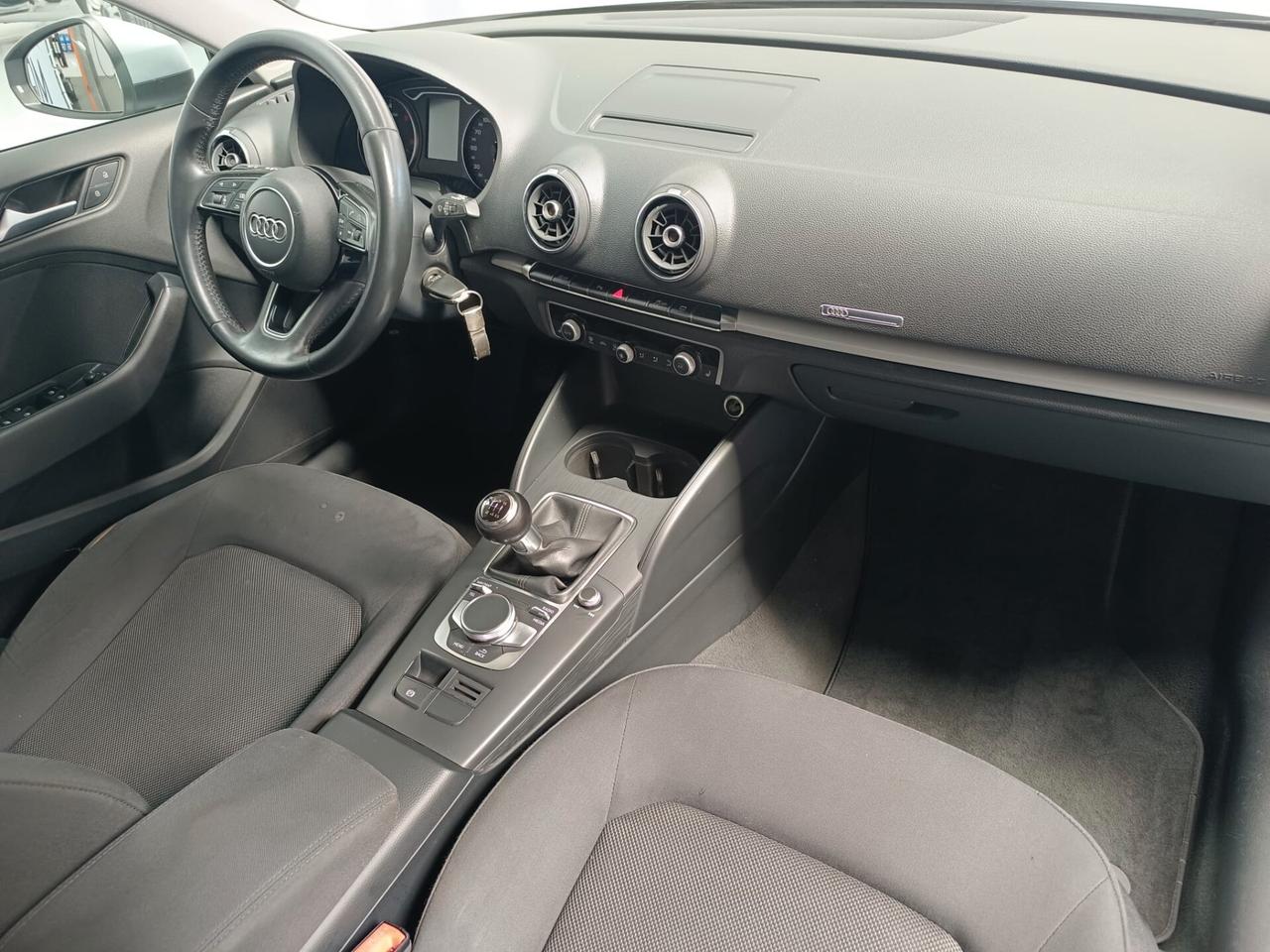 Audi A3 SPB 30 TDI Business