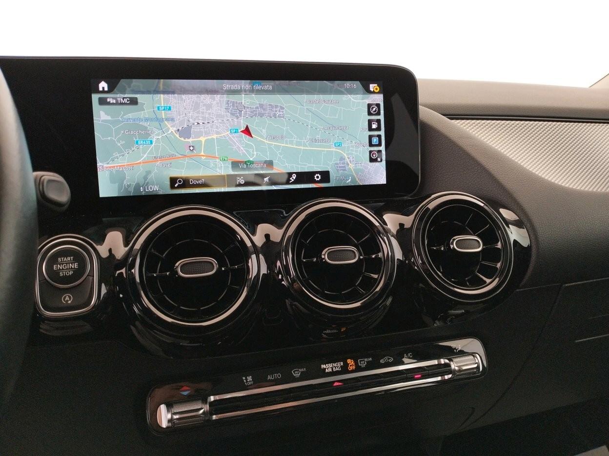 MERCEDES BENZ GLA 200d GLA Business Extra auto - IVA ESPOSTA