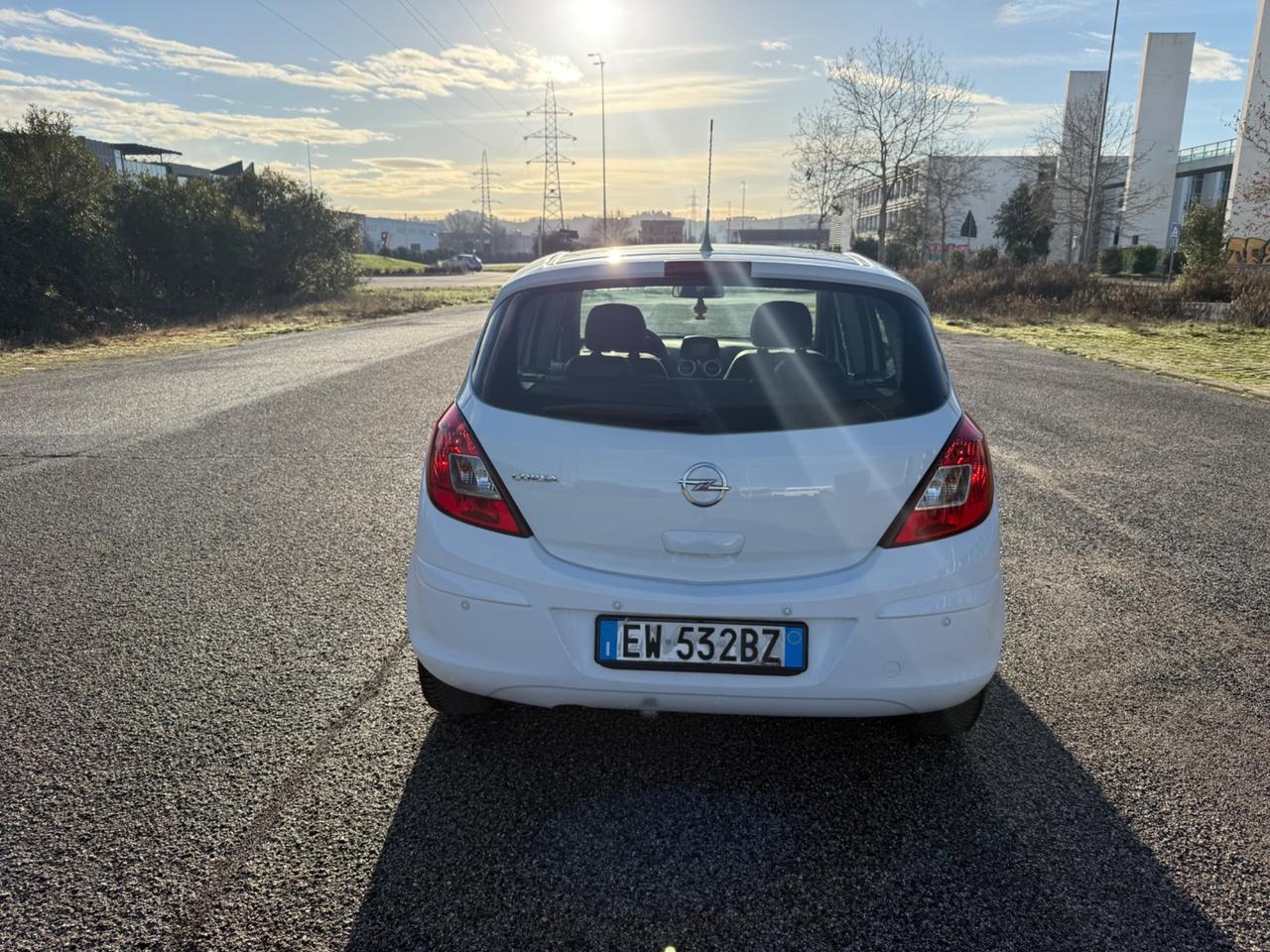 Opel Corsa 1.2 85CV 5 porte GPL-TECH Edition